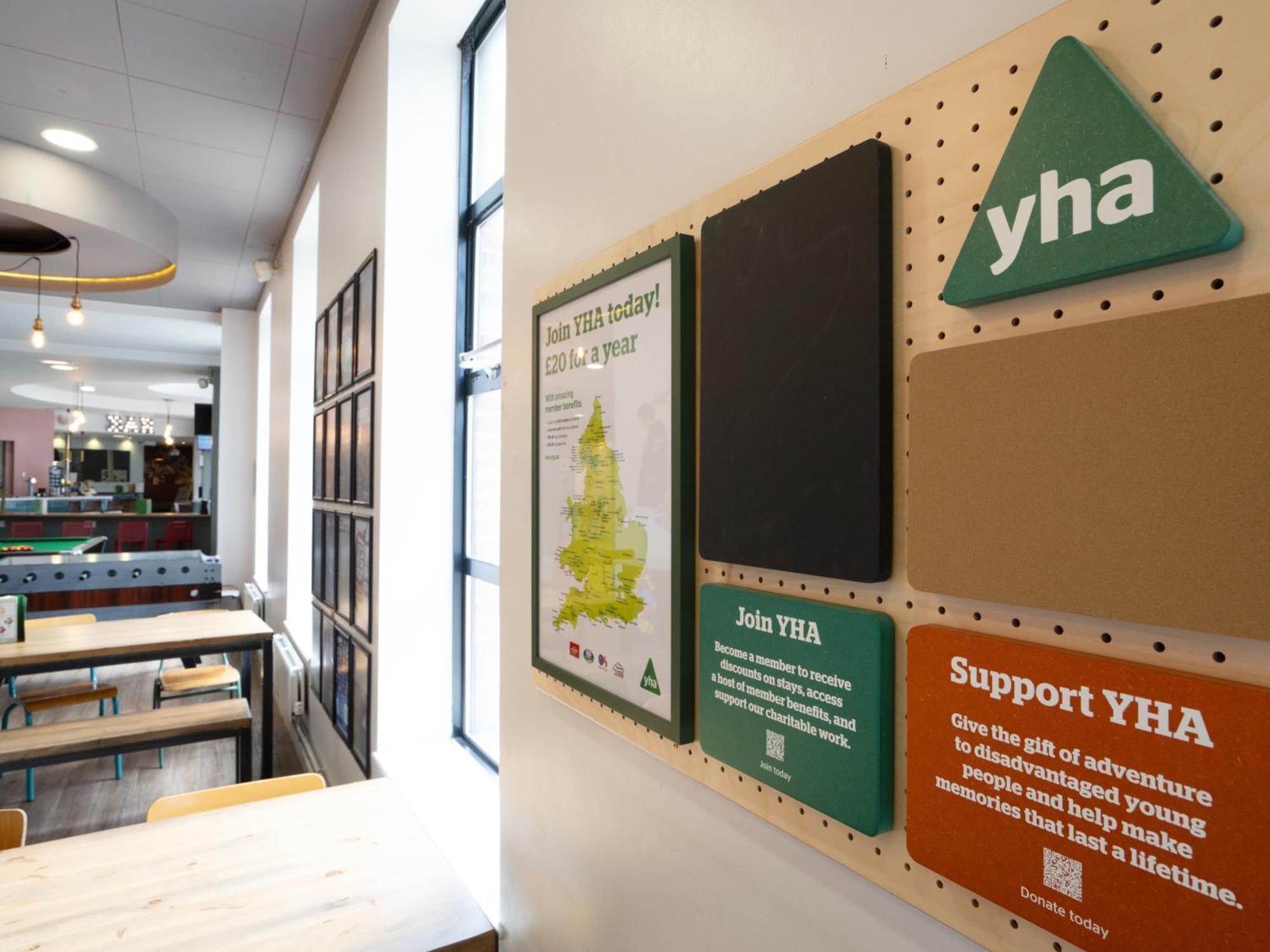 Yha Manchester Bagian luar foto